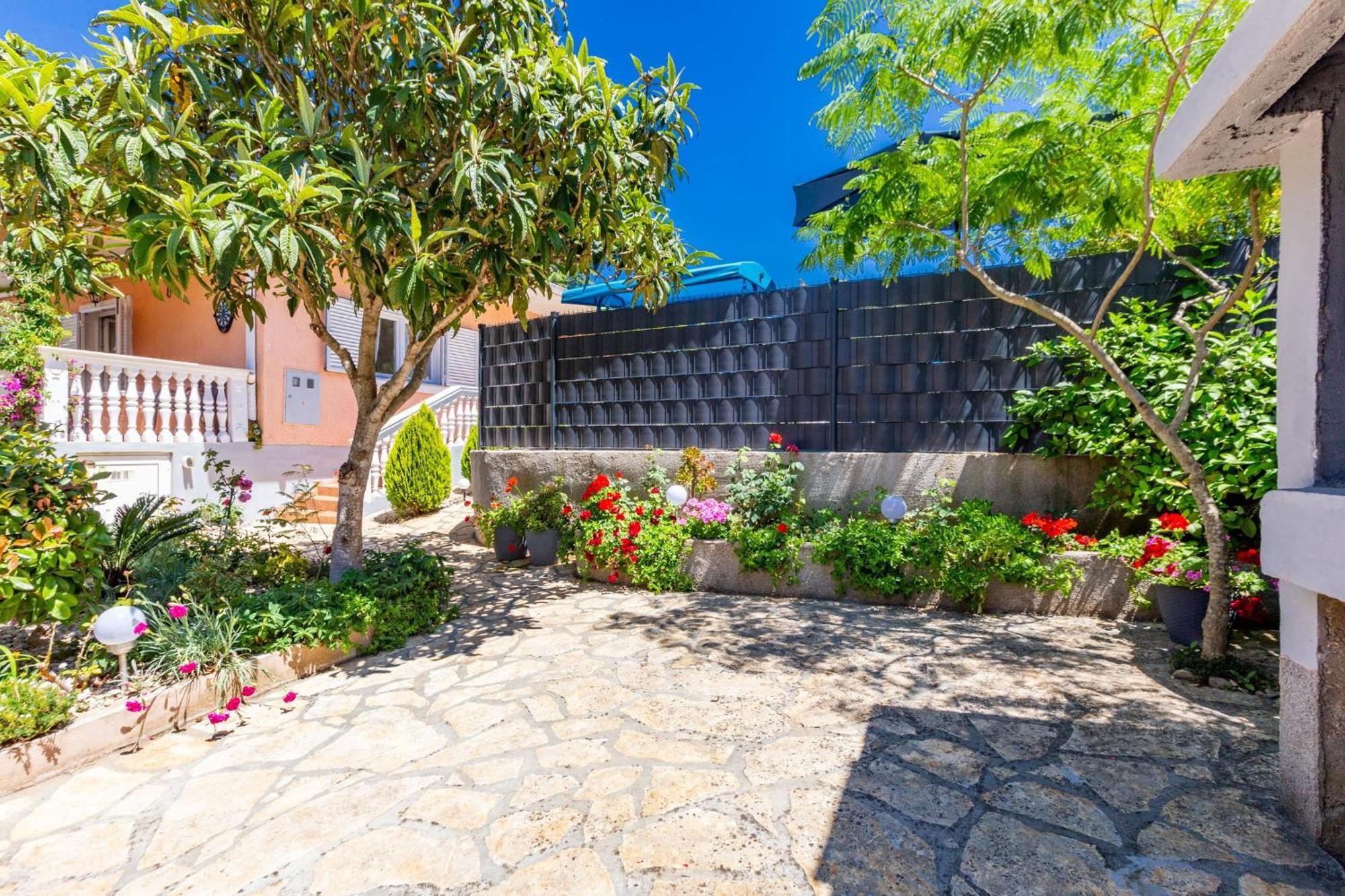 Holiday Home Flora Zadar Zewnętrze zdjęcie