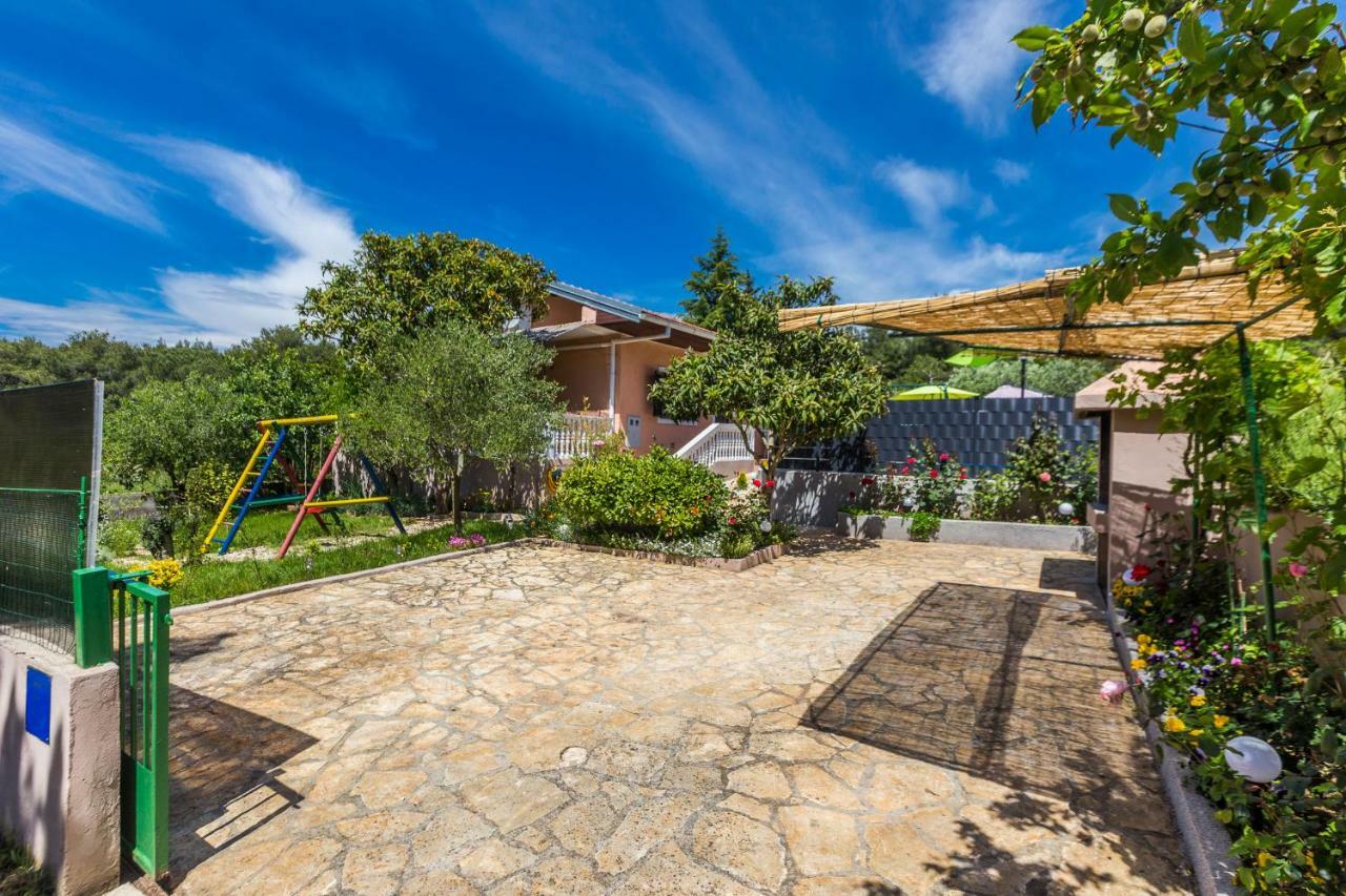 Holiday Home Flora Zadar Zewnętrze zdjęcie