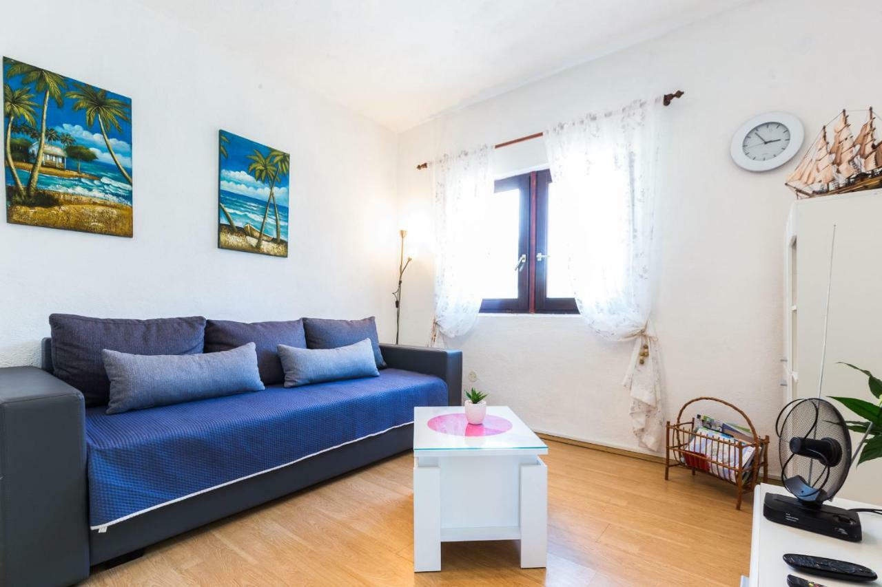 Holiday Home Flora Zadar Zewnętrze zdjęcie